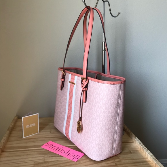 🌼Michael Kors Purse - Picture 3 of 13